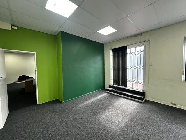 To Let Commercial Property for Rent in Paarden Eiland Western Cape